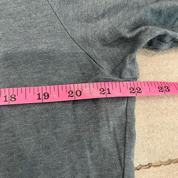 [XL]Westcoastees Gray Blue Fish Graphic T-Shirt - Picture 4 of 5